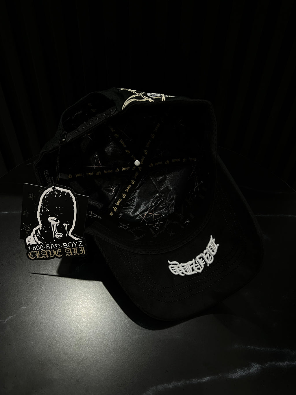 Dandy Hats x Junior H “Clave Ali 2.0”