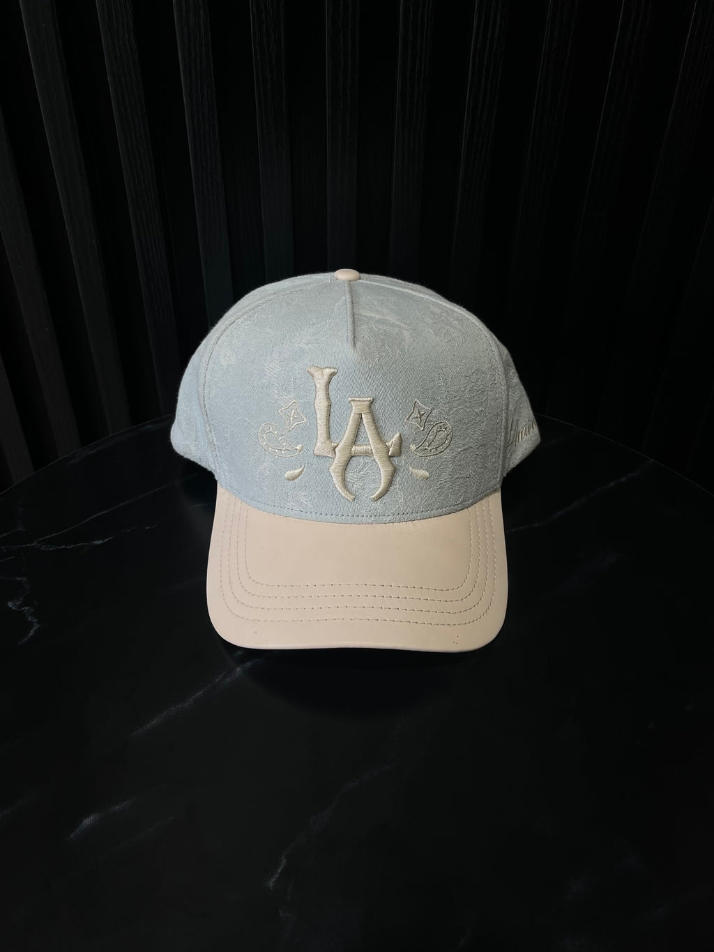 LA Amiri beige