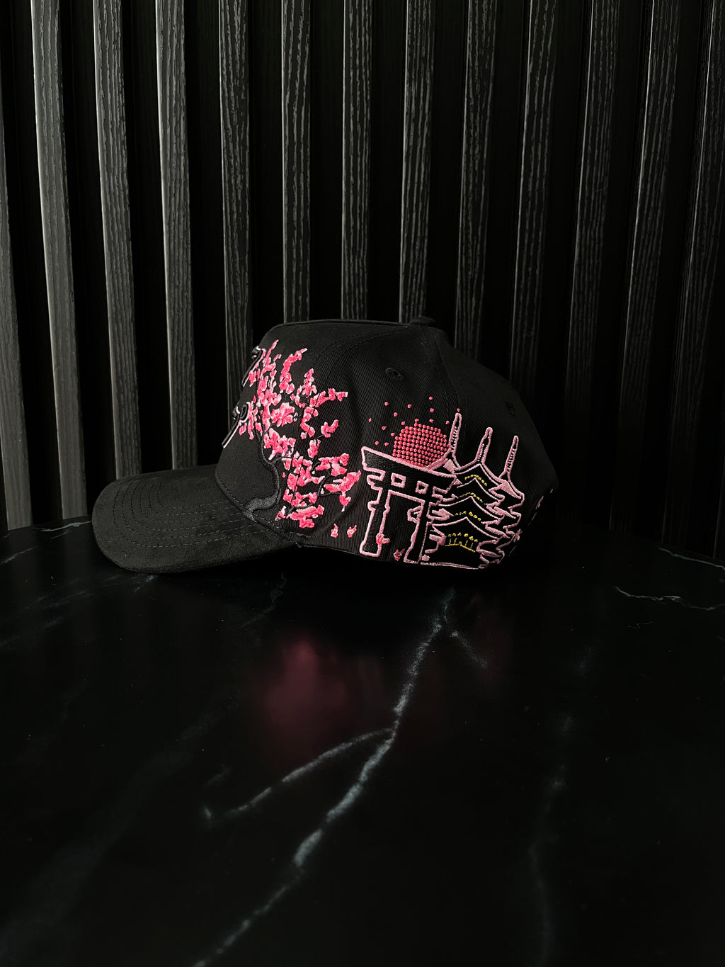 OFF TOP SAKURA BLACK