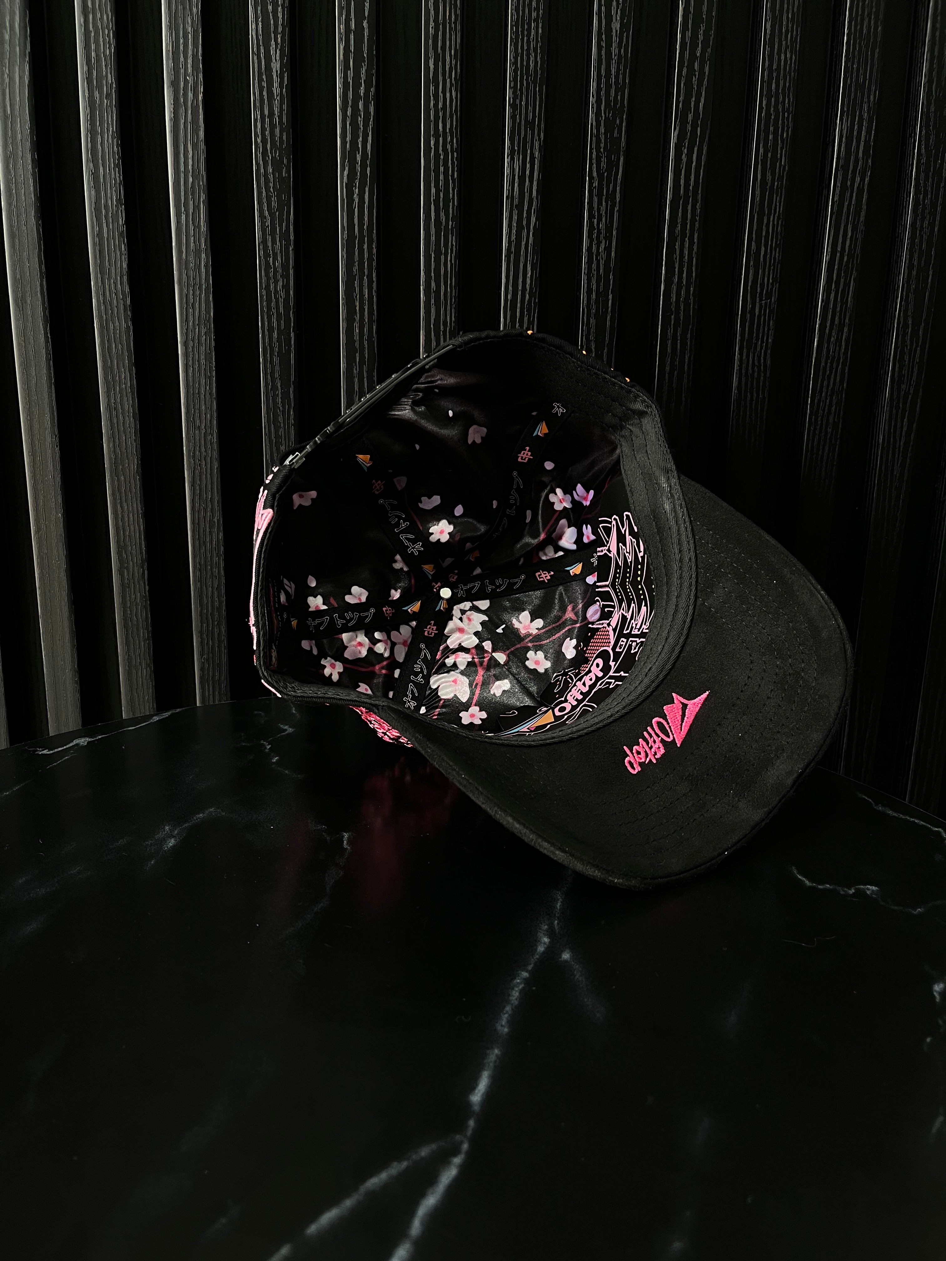 OFF TOP SAKURA BLACK