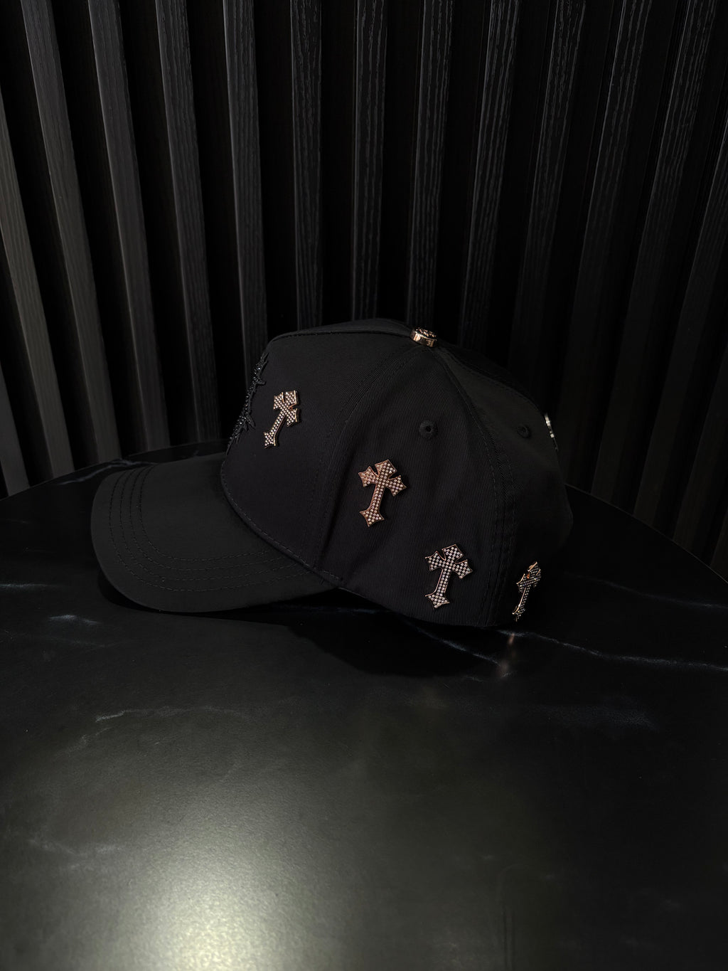 BARBAS HATS B CROSS 24k