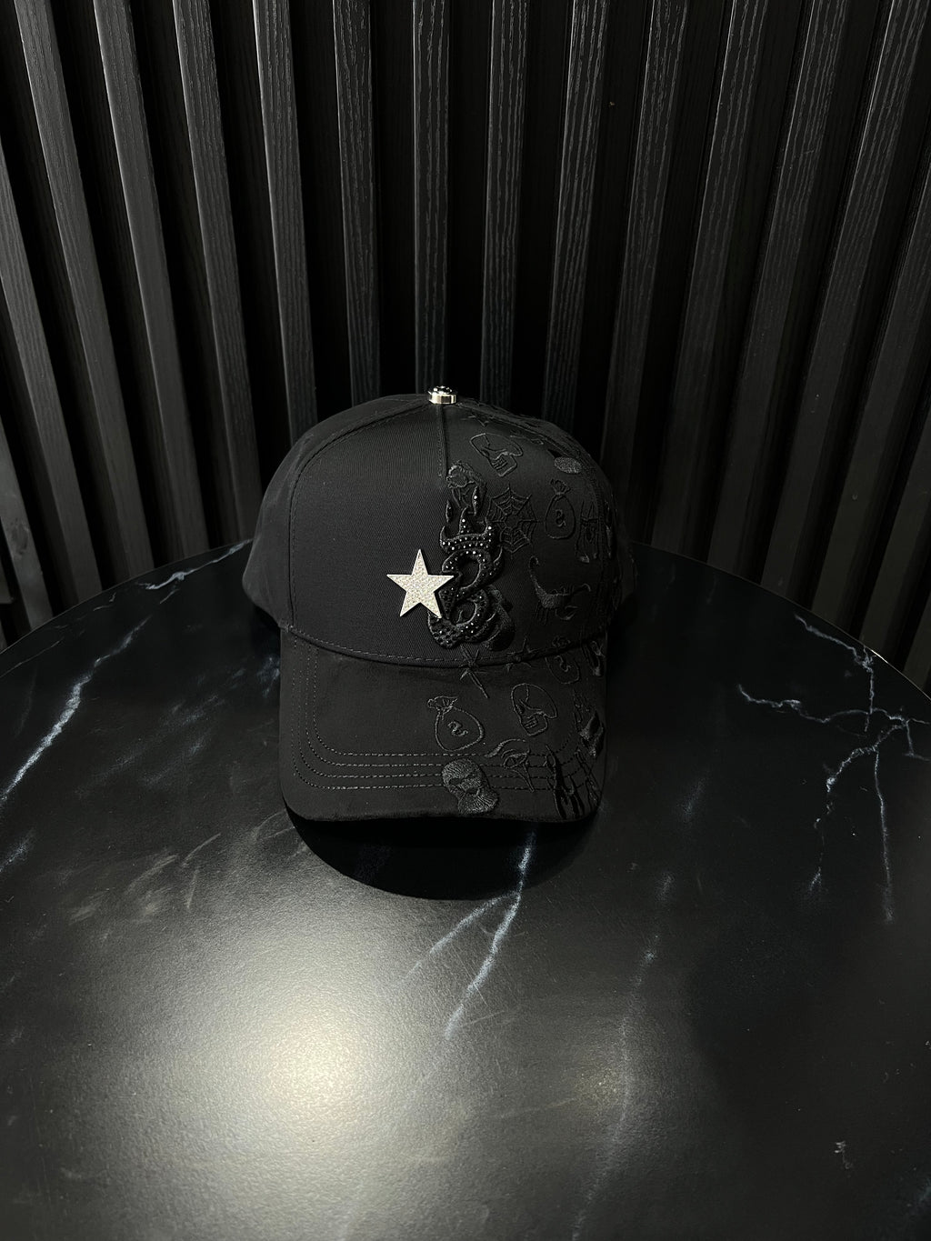 BARBAS HATS B GRAFFITI