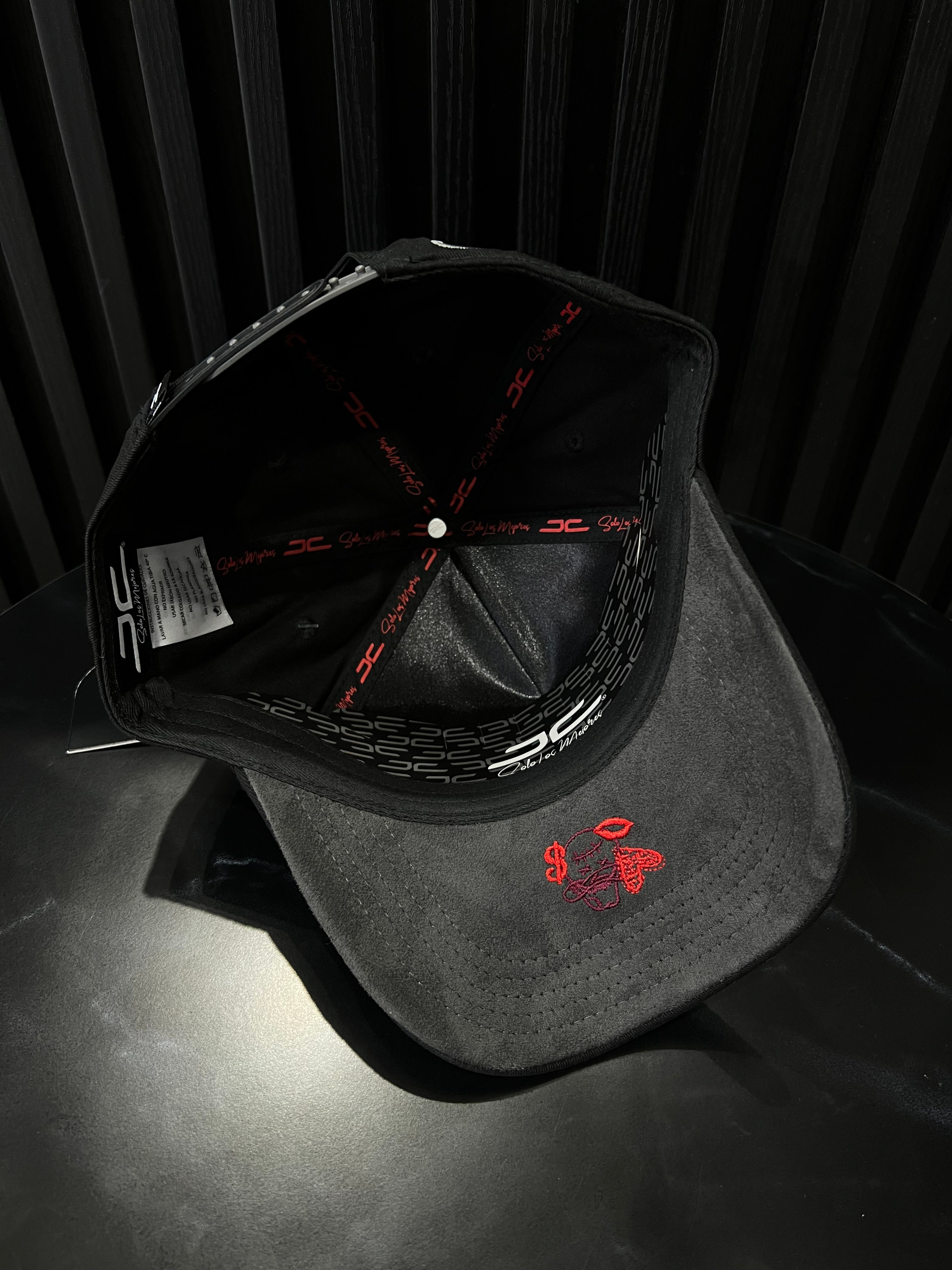 JC HATS SUGGAR IN TRAINIG