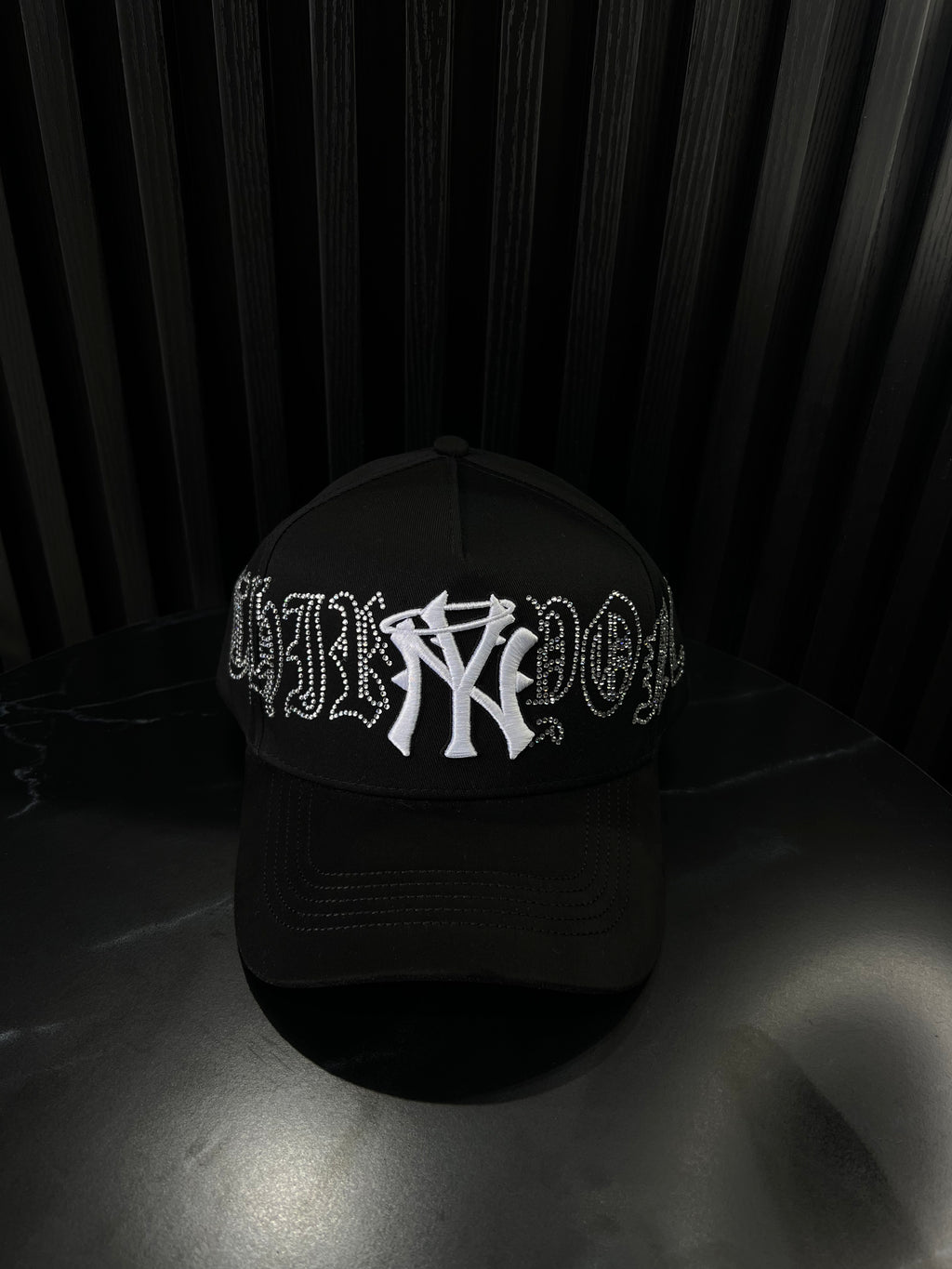 31 Hats NY Cristals White