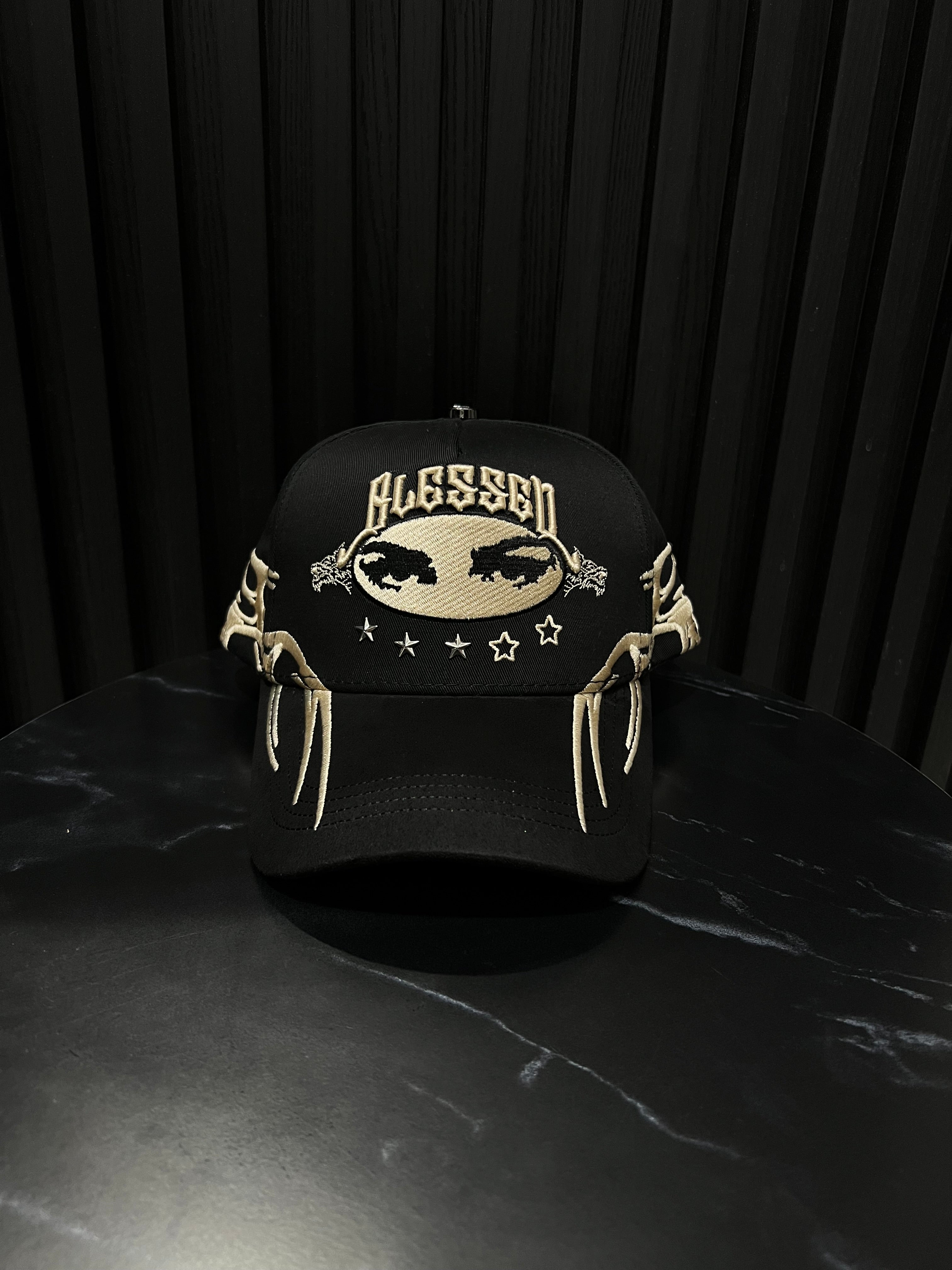 BÁEZ X SHIFU VALERIA