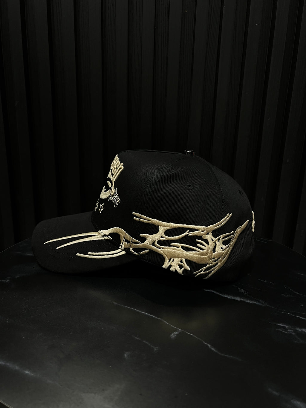 BÁEZ X SHIFU VALERIA