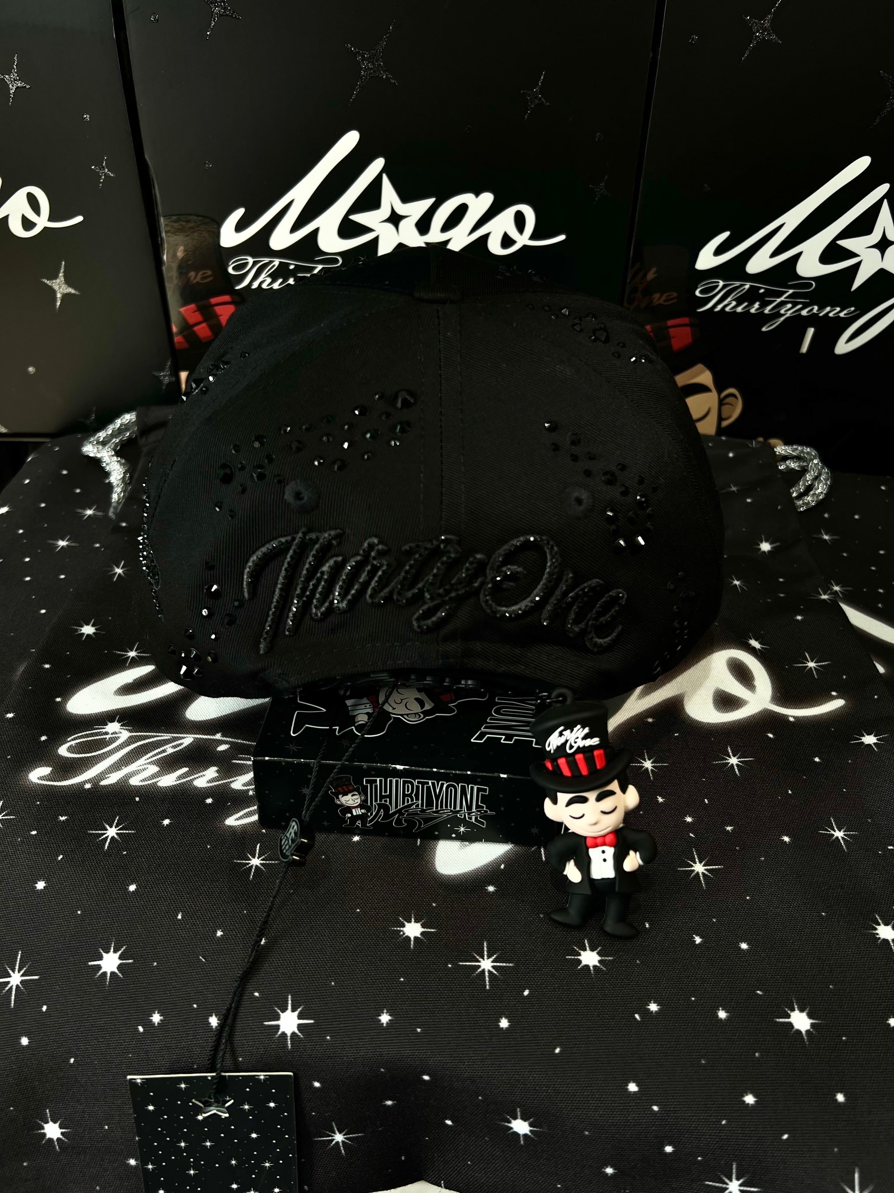 31 HATS MAGO TOTAL BLACK FULL SET