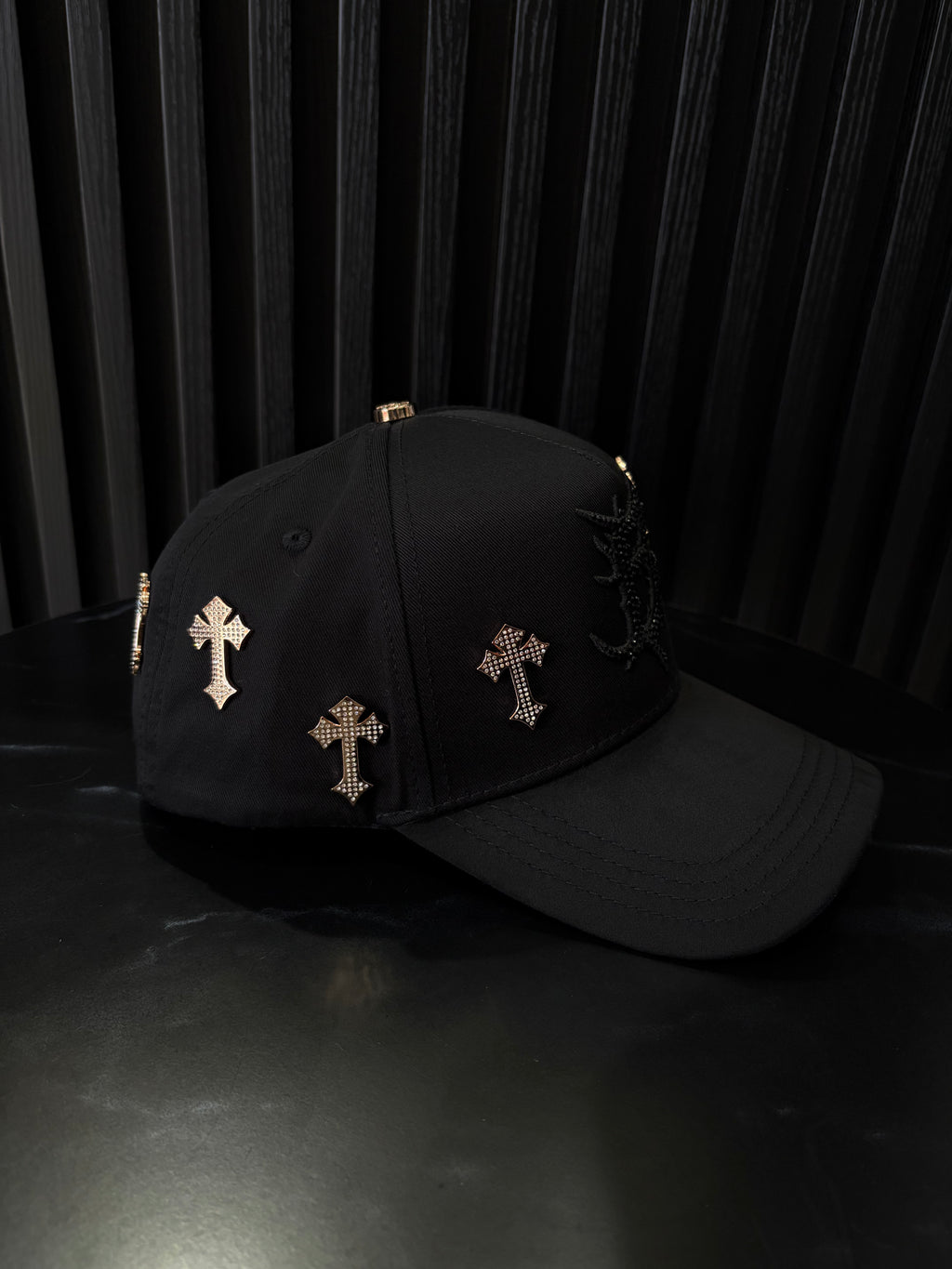 BARBAS HATS B CROSS 24k
