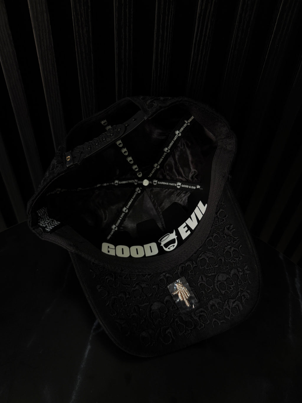 Barbas Hats BBB Hand Skull