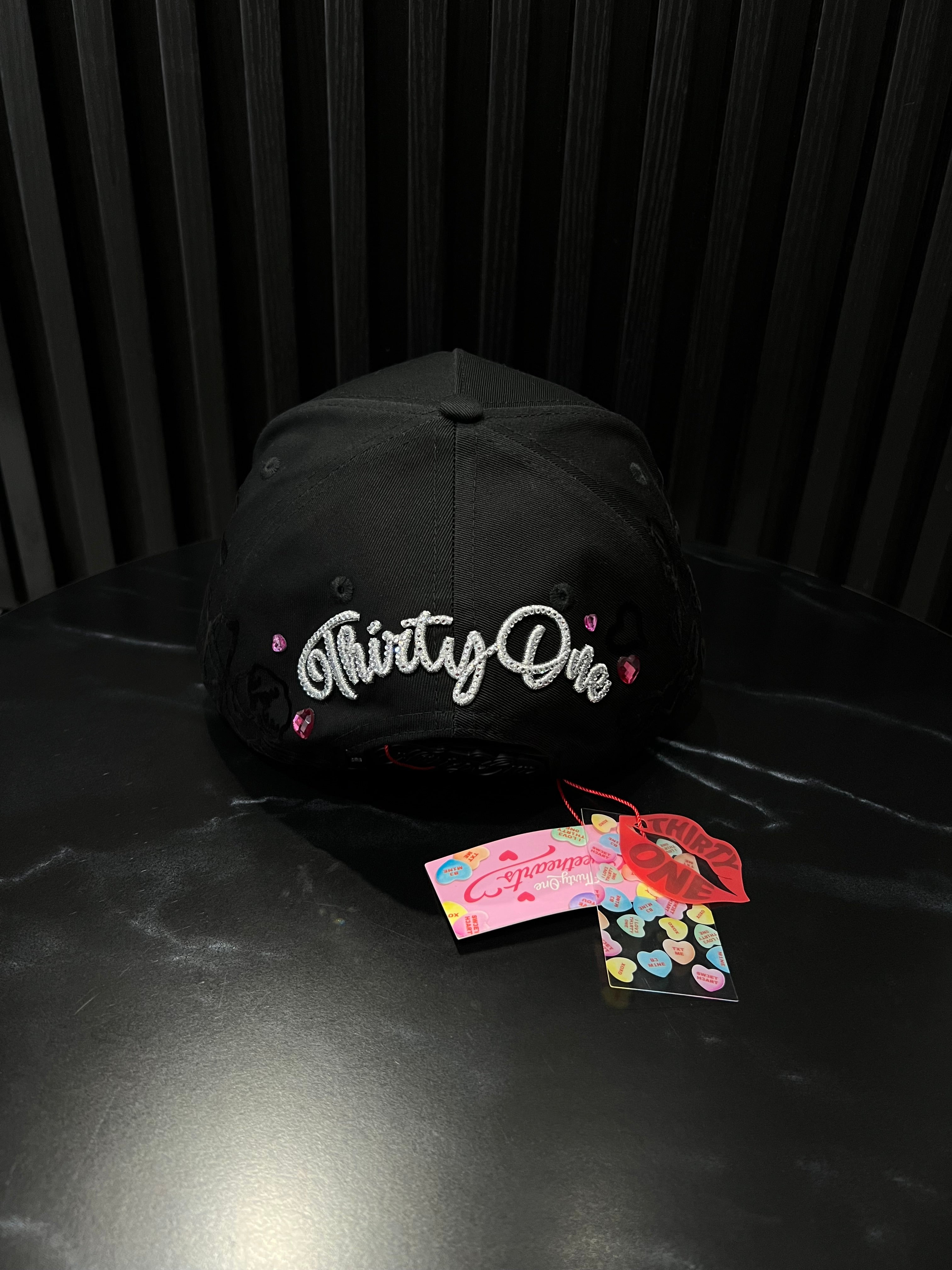 31 HATS NY LOVE STRUCK