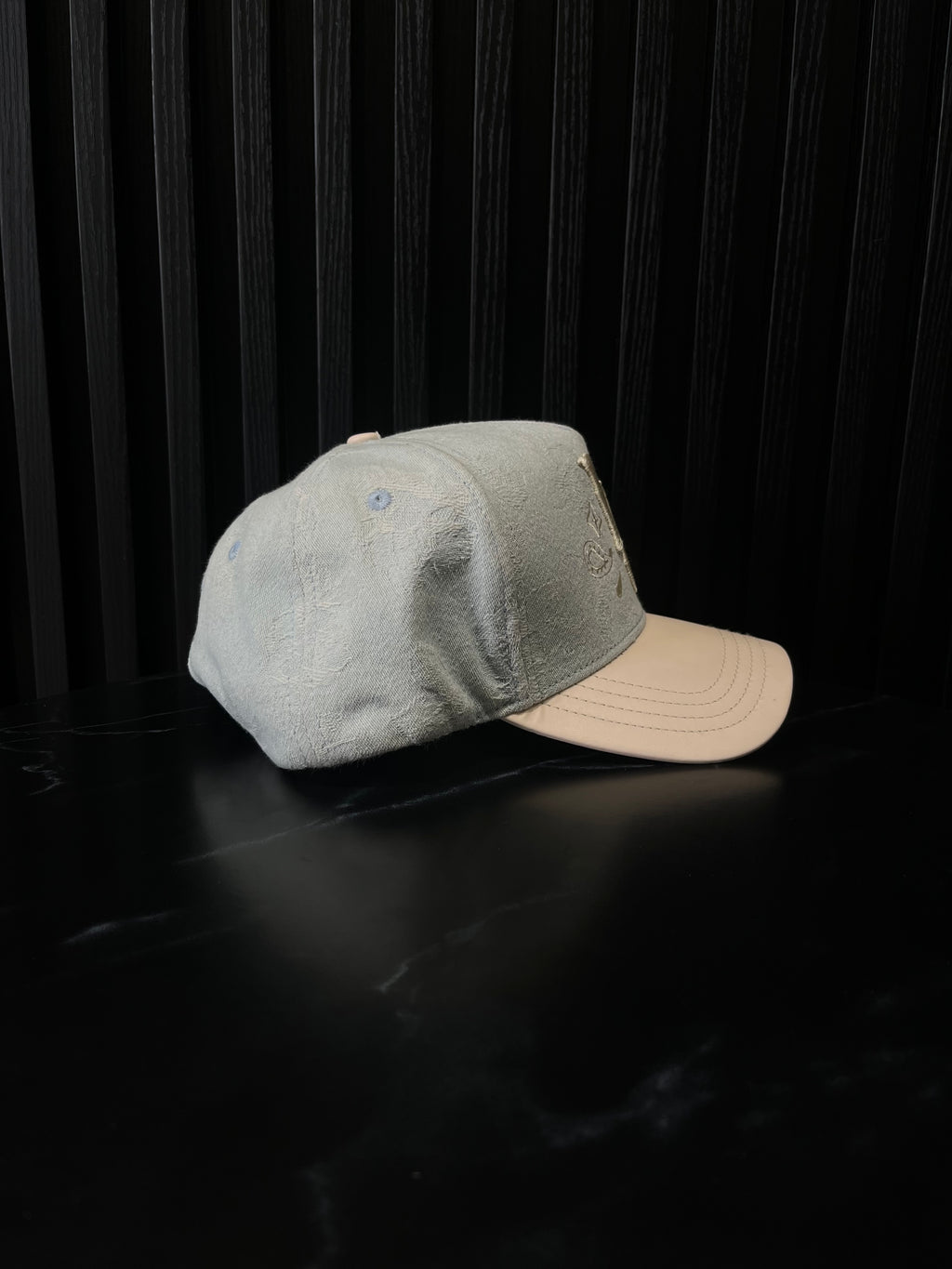 LA Amiri beige