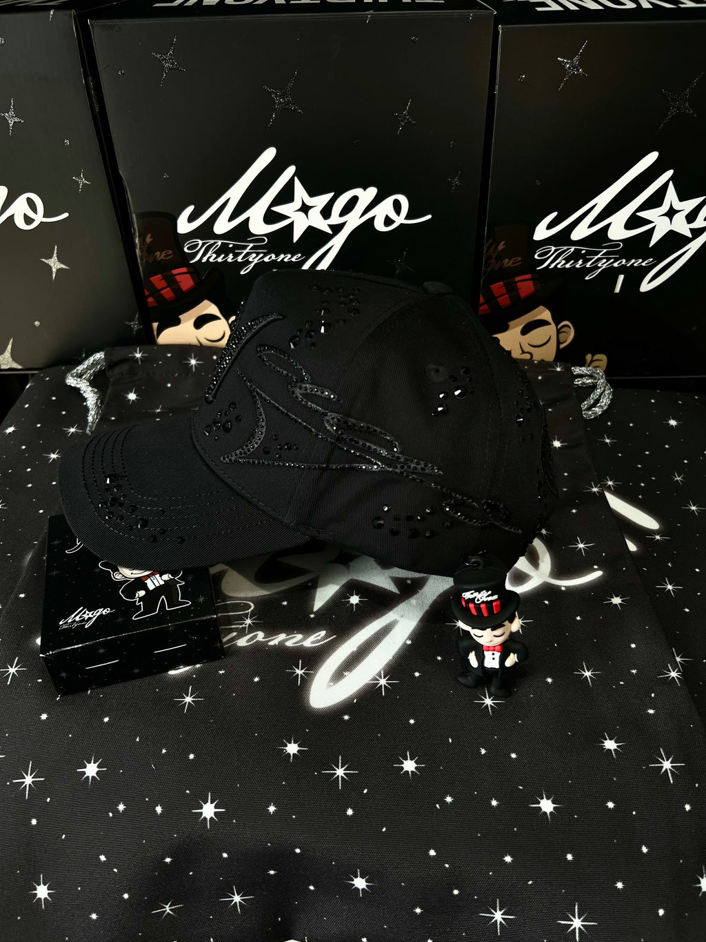 31 HATS MAGO TOTAL BLACK