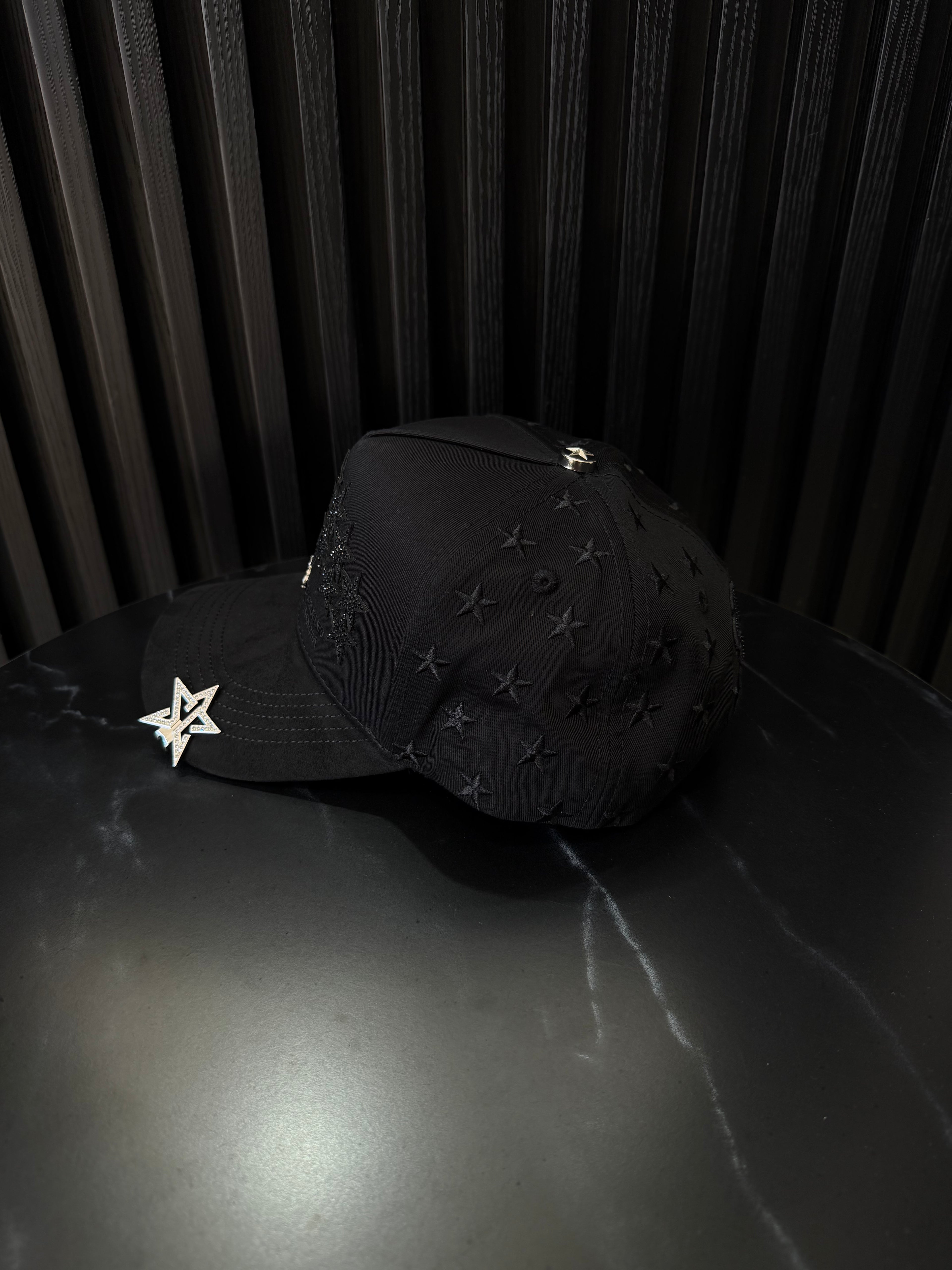 Star Hats “Total Black District”