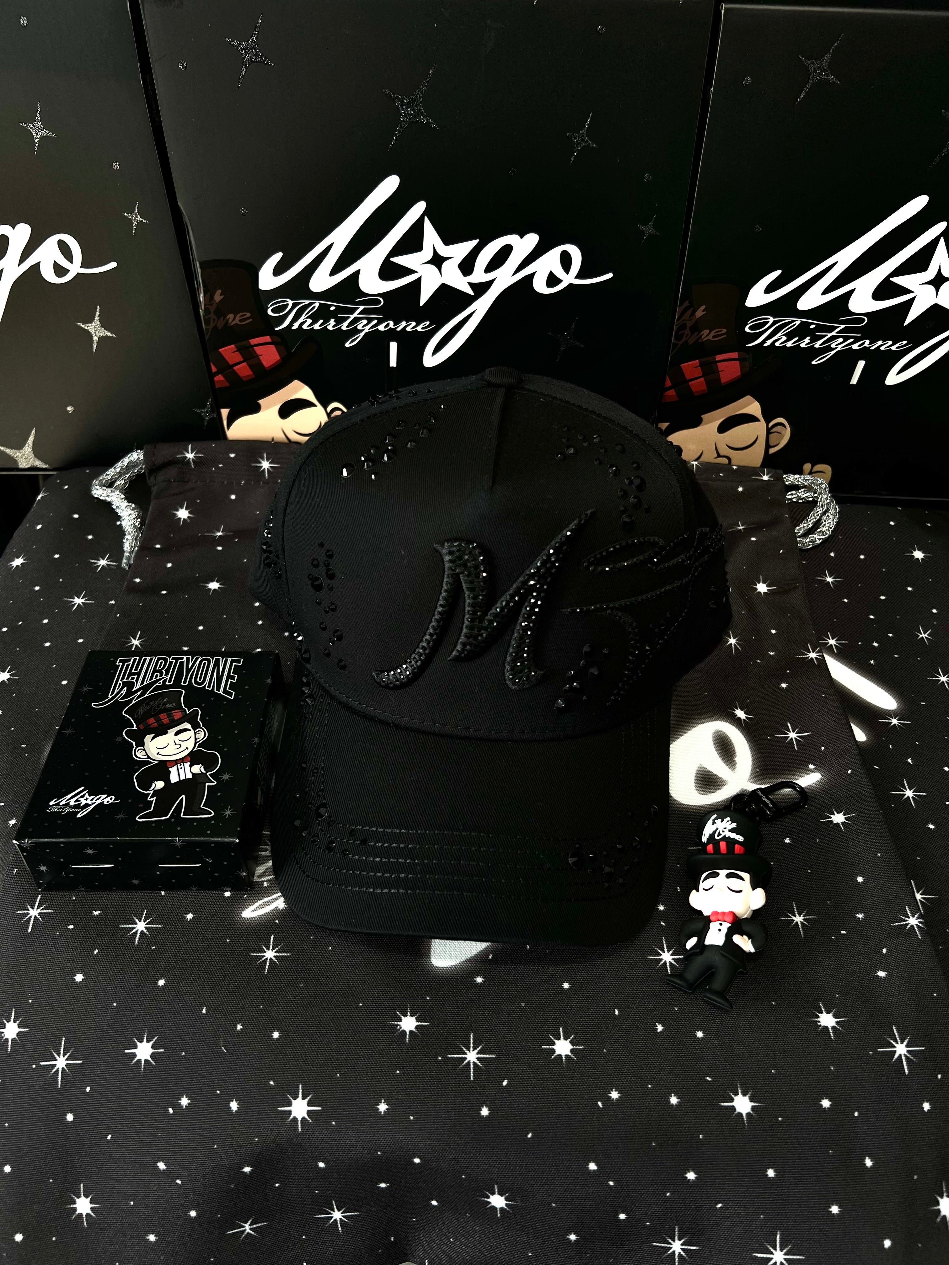 31 HATS MAGO TOTAL BLACK FULL SET