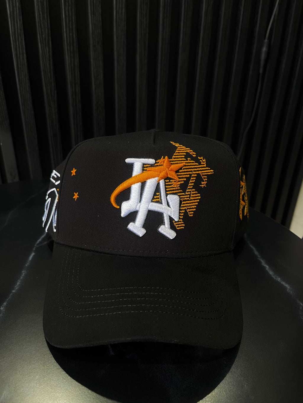 31 Hats x Mago Amarilla